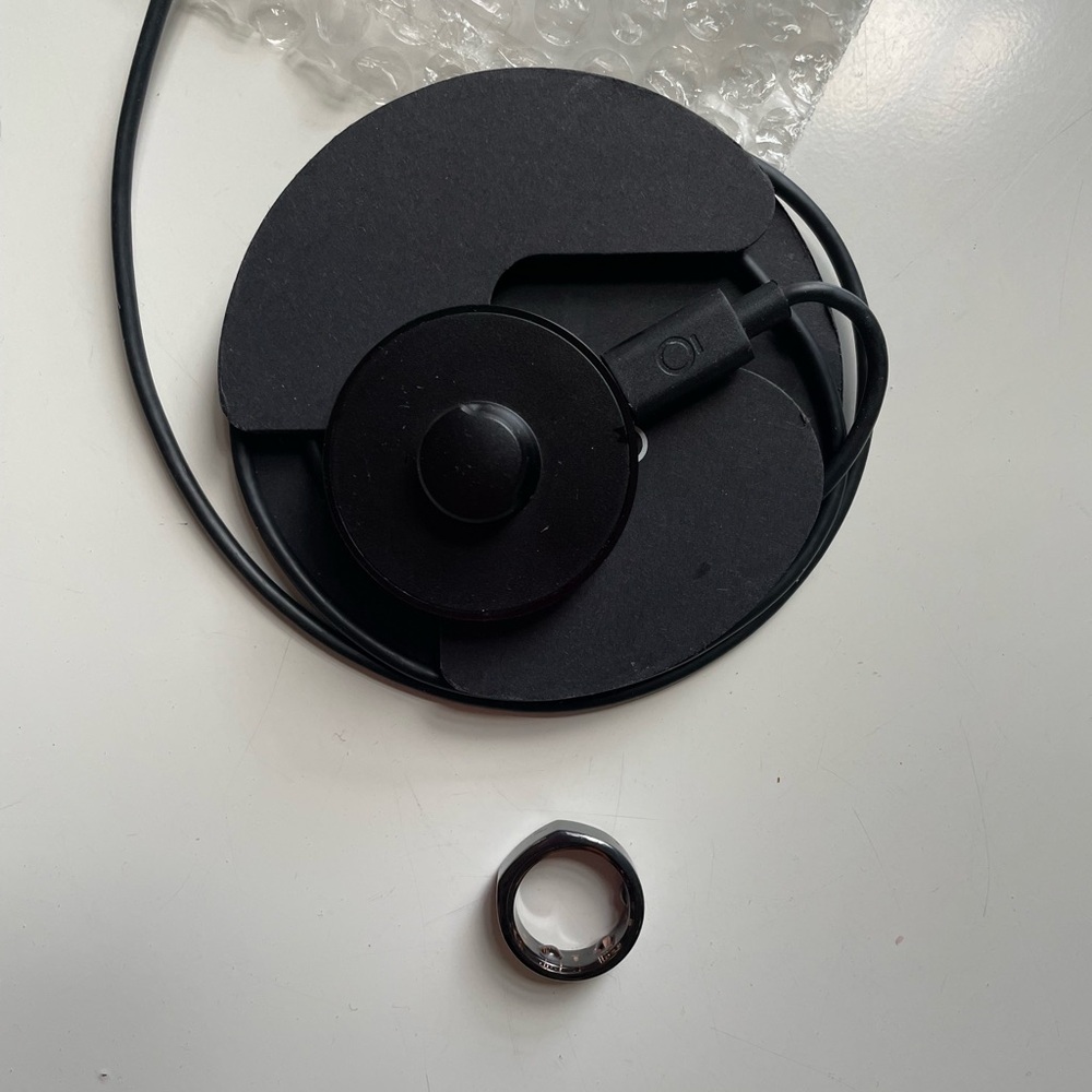 Size 8 Black Oura Ring, 3rd generation